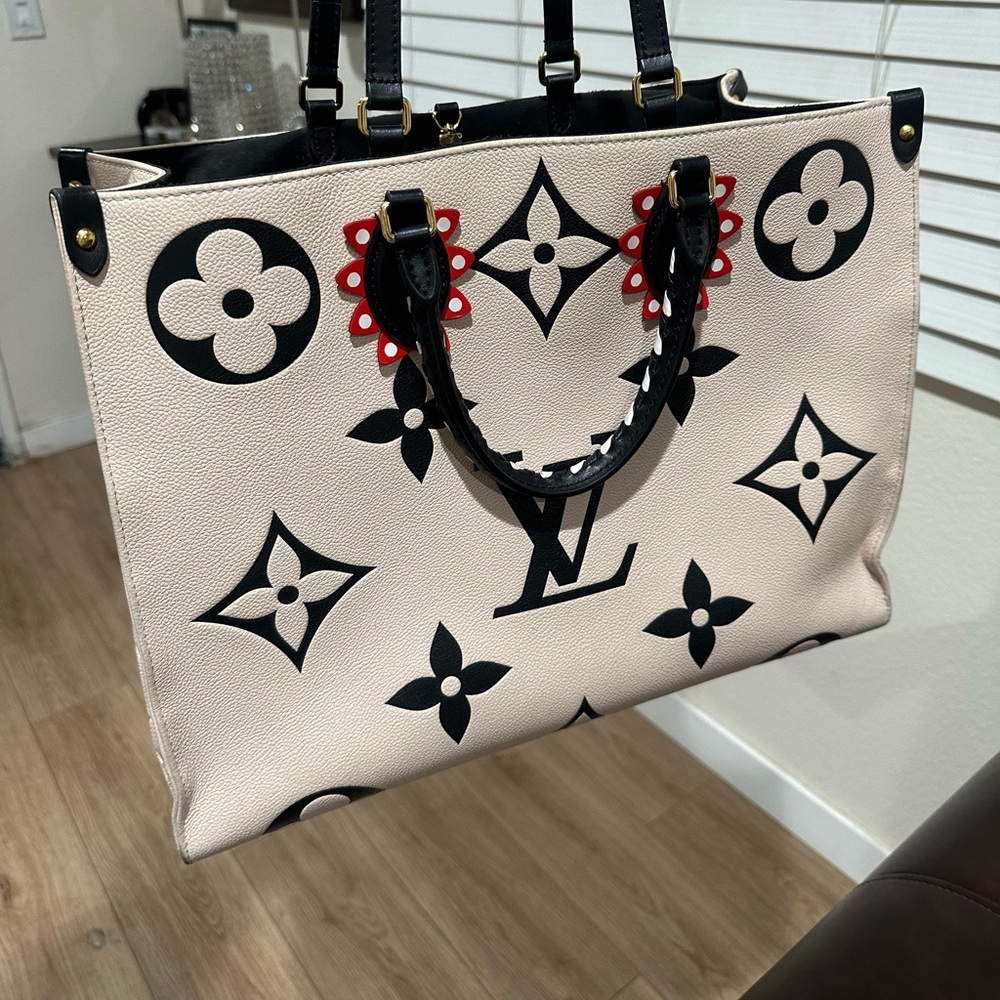Louis Vuitton Crafty Onthego